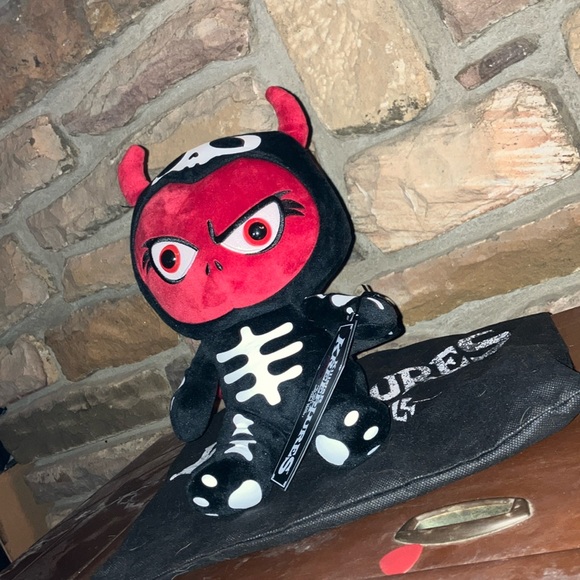 Killstar Gloom Kreepture - Picture 3 of 4